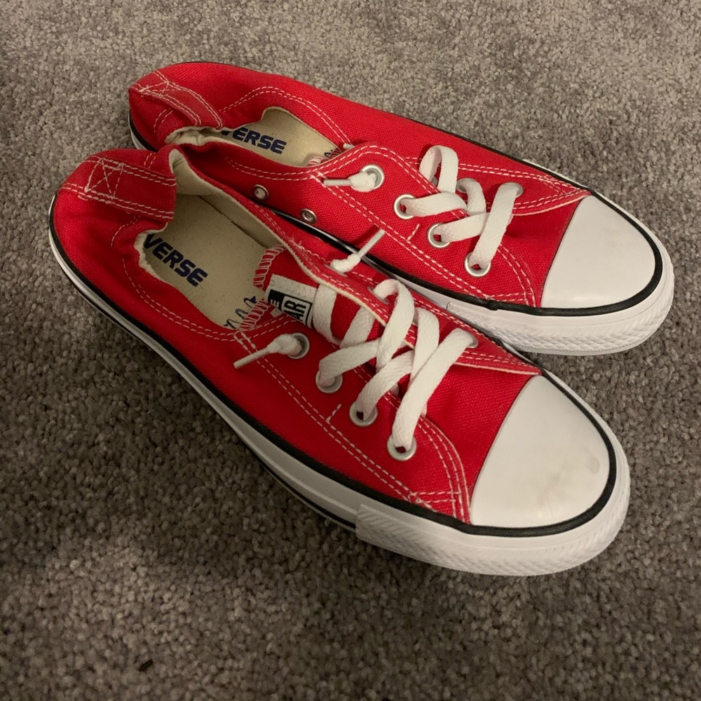 Ladies converse sneakers with elastic back